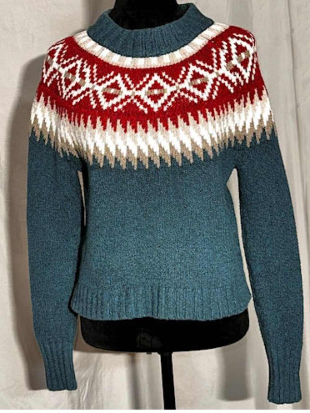 American Eagle Ski Sweater, Small